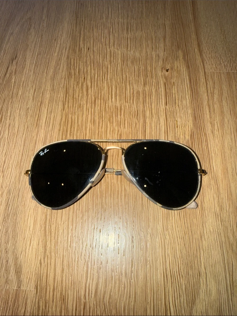 Ray-Ban Aviator Sunglasses in Black and Gold